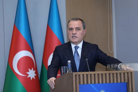 Ceyhun Bayramov Yaponiyaya rəsmi səfərə yola düşüb