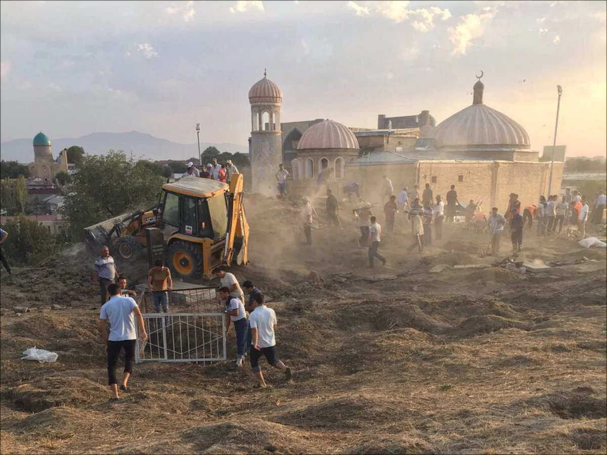 СМИ: В Самарканде готовятся к похоронам узбекского лидера