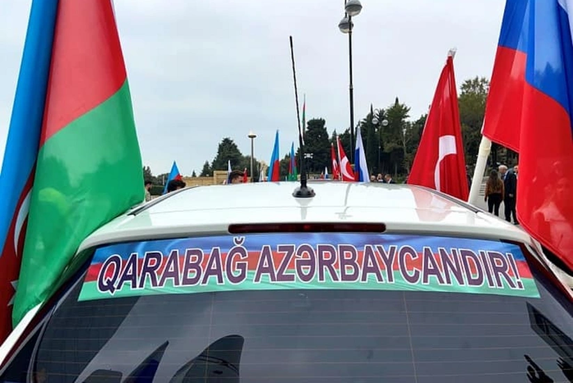Rus icması Azərbaycan Ordusuna dəstək olaraq avtomobil yürüşü keçirib