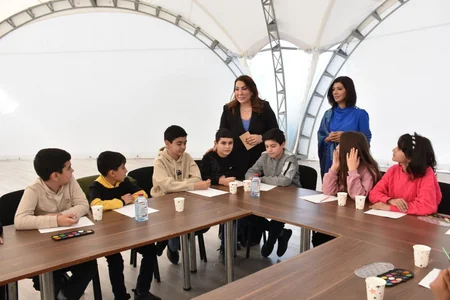 Laçına qayıdanların yeni şəraitə adaptasiyasına kömək üçün təlimlər keçirilib