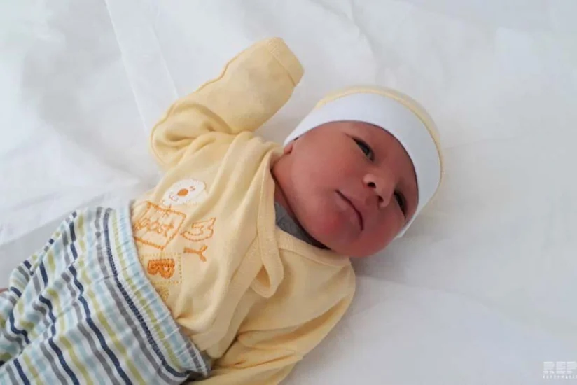 Gəncədə küçədə yeni doğulmuş körpə tapılıb - FOTO - VİDEO - YENİLƏNİB