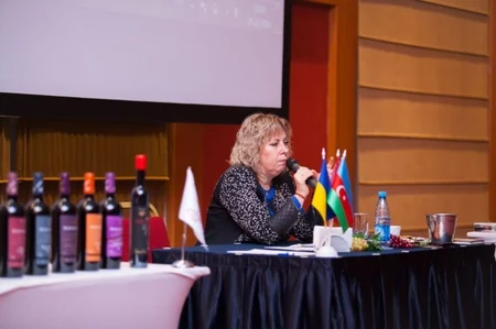 Azərbaycanda ilk dəfə restoran işçiləri üçün təlim kursları təşkil olunub