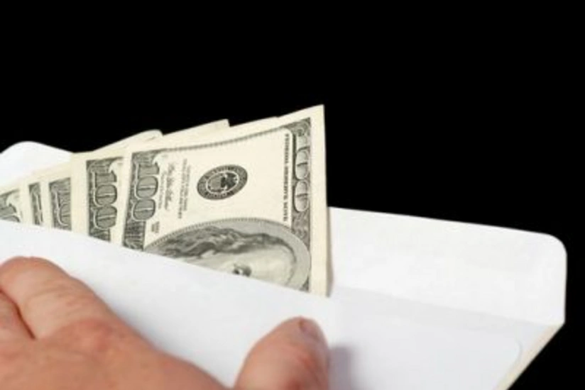 Ermənistanda hərbçilərə rüşvət ittihamı ilə cinayət işi açılıb