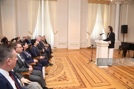 Bakıda Belarus rəssamlarının sərgisi açılıb