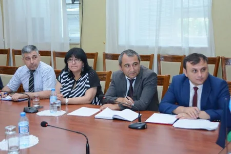 UNEC-in rektoru: “Hədəfə çatmaq üçün gənc kadrlara ehtiyacımız var”