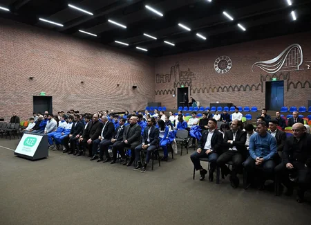Nazir ötən ay beynəlxalq yarışlarda uğur qazanan idmançılarla görüşüb