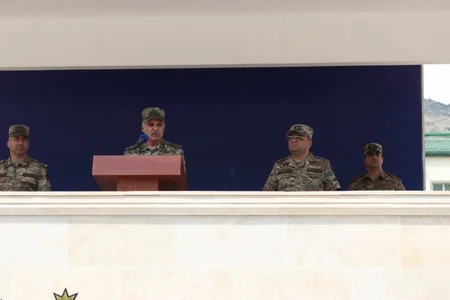 Hərbi prokuror işğaldan azad olunmuş ərazilərdə hərbçilərlə görüşüb