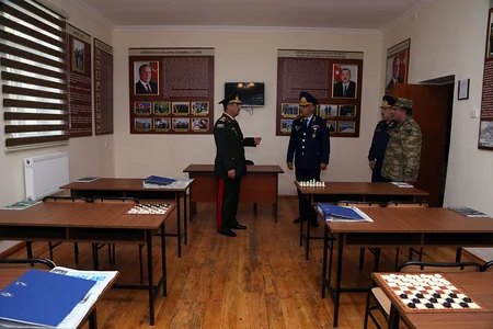 Министр обороны Азербайджана проверил боеготовность новых зенитно-ракетных систем