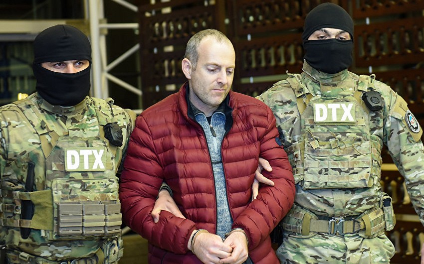 Alexander Lapshin's mother arrives in Baku tomorrow