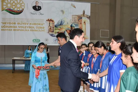 Qız voleybolçuların muxtar respublika birinciliyində qalib məlum olub