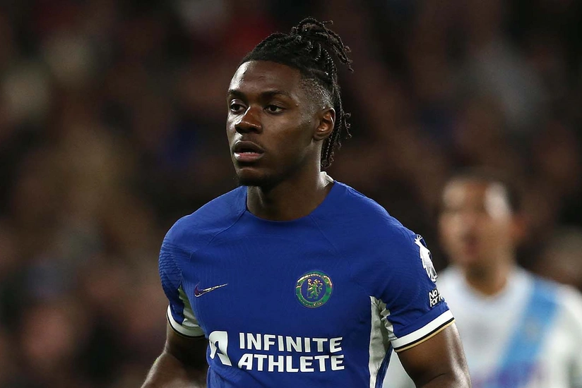 Купленный за 62 млн евро хавбек Челси Лавиа пропустит остаток сезона