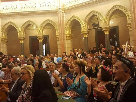 Macarıstanda türk xalqlarının IV qurultayı sona yaxınlaşır - FOTO