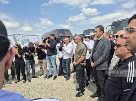 Qarabağ klubunun üzvləri İmarət Kompleksində gedən işlərlə tanış olublar