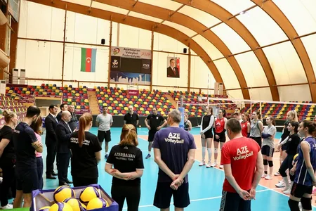 Şahin Bağırov Azərbaycan voleybol millisinin üzvləri ilə görüşüb
