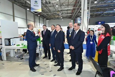 SAF 2023-ün üçüncü günündə dövlət rəsmiləri yarışları izləyiblər 