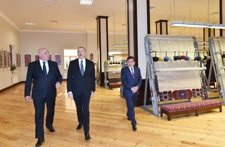 Prezident “Azərxalça”nın Qazax filialının fəaliyyəti ilə tanış oldu - FOTO