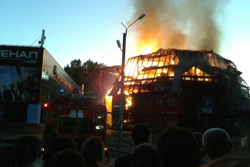 В Батуми сгорел ночной клуб, есть пострадавшие