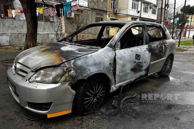 Sumqayıtda avtomobil yanıb