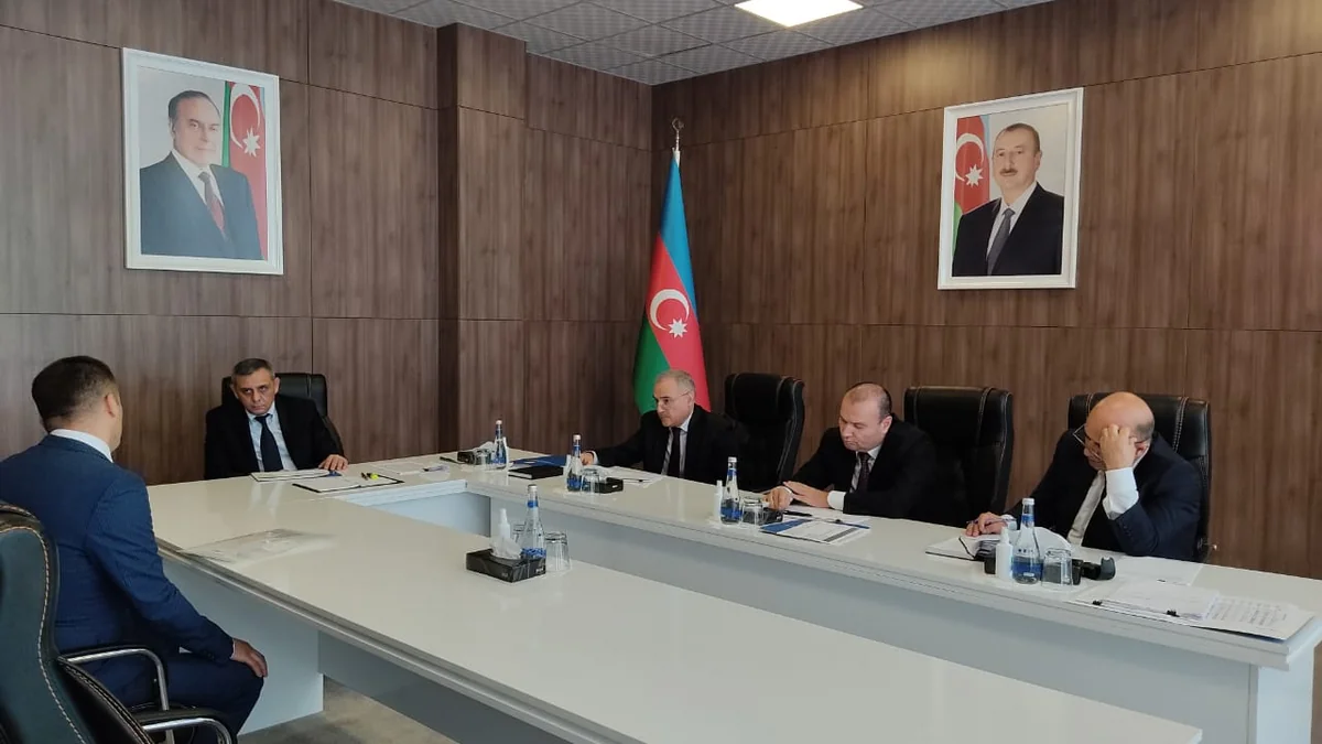 Səfərbərlik Xidmətinin rəisi Şəkidə vətəndaşları qəbul edib
