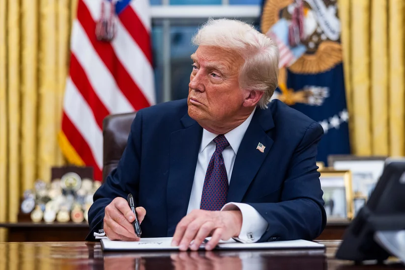 Трамп удвоил пошлины на товары из Китая с 10% до 20% из-за поставок фентанила