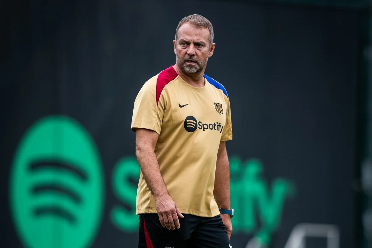 “Barselona” iki mövqeyə futbolçu axtarır