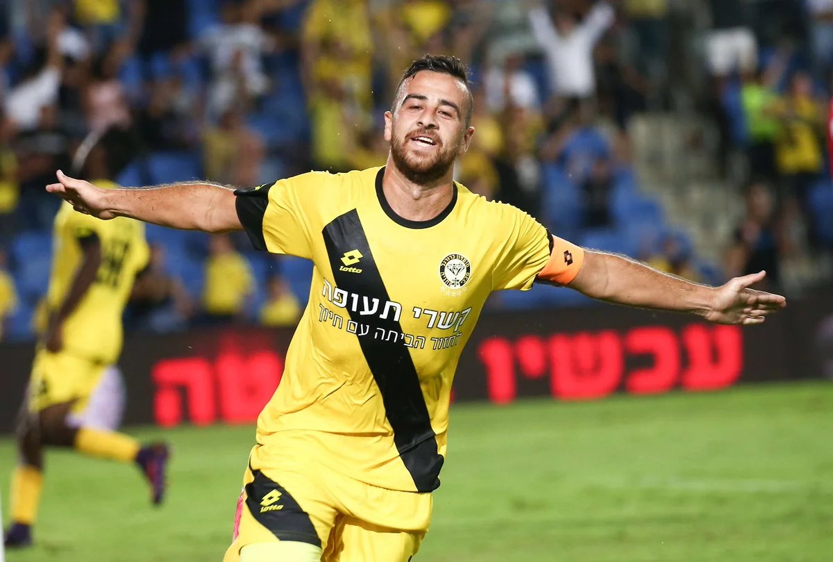 Tarixdə ilk dəfə İsrail futbolçusu ərəb klubu ilə müqavilə imzaladı