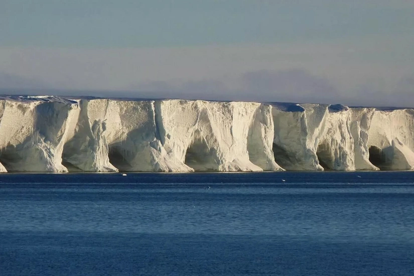 One of world’s largest icebergs drifting beyond Antarctic waters