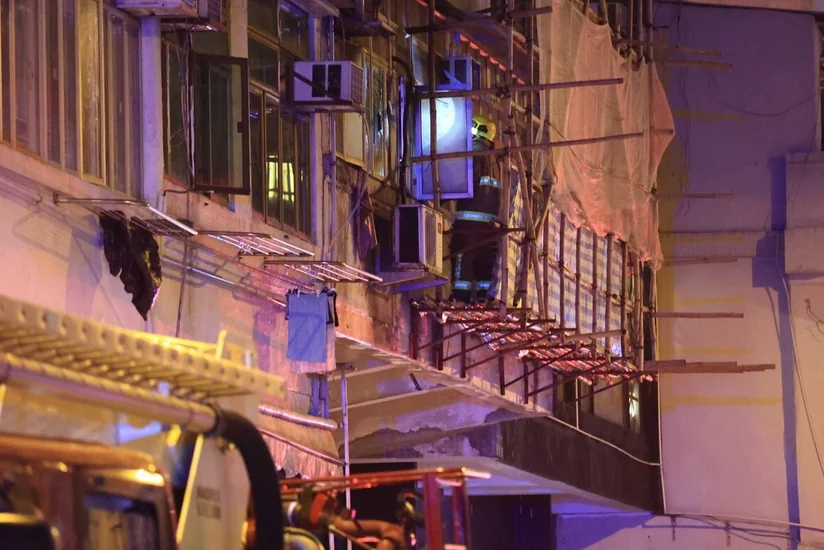 Не менее семи человек погибли в жилом доме в Гонконге