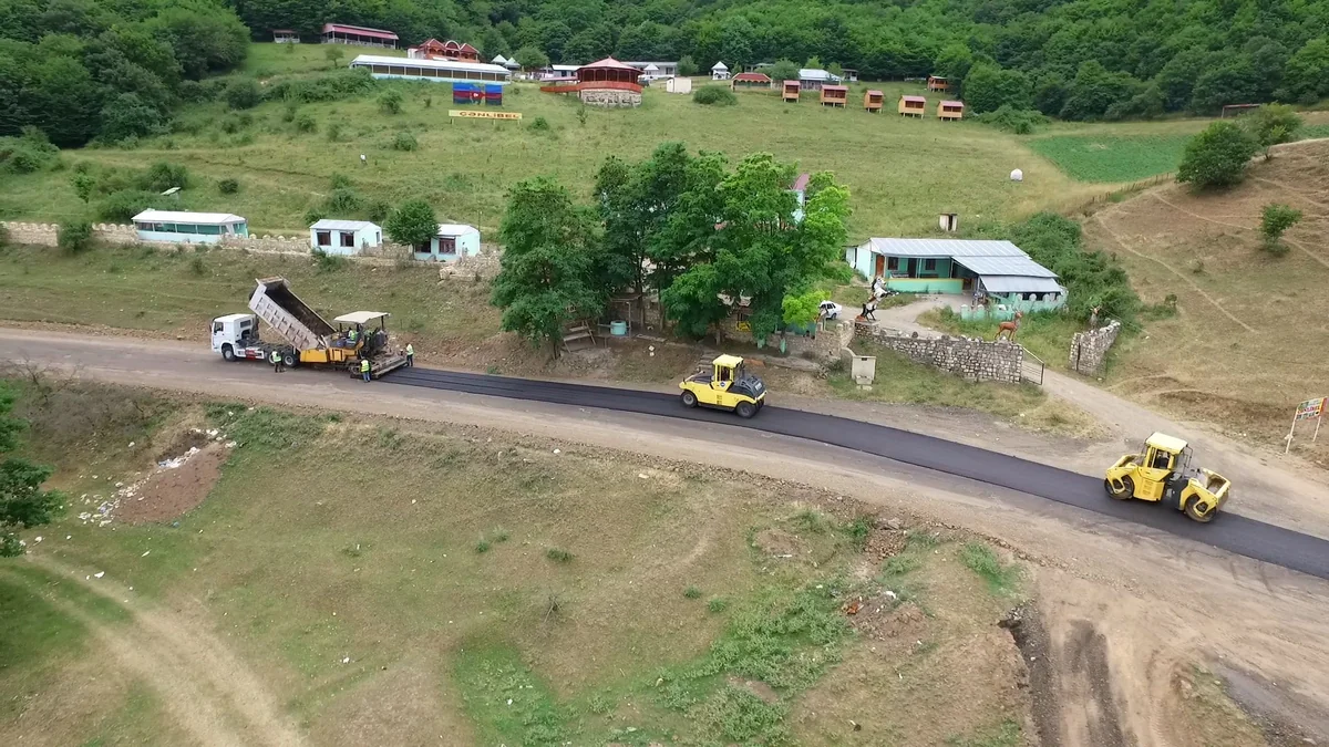 Anar Eyvazov: Laçın və Kəlbəcərdə 700 km-ə yaxın yeni yol çəkilib