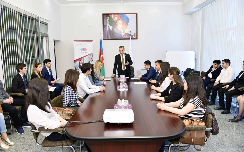 SOCAR-ın İnsan Resursları Departamentində ASAN könüllüləri ilə görüş keçirilib