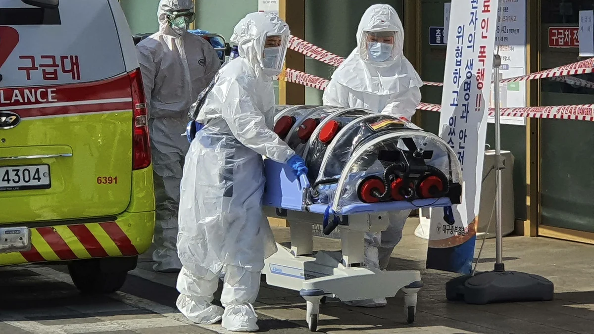 Şimali Koreyada koronavirusa yoluxanların sayı açıqlanıb