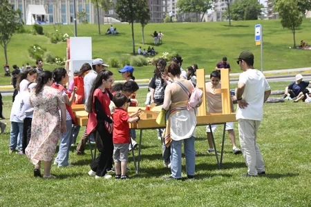 Heydər Əliyev Mərkəzinin parkında Uşaq festivalı keçirilib