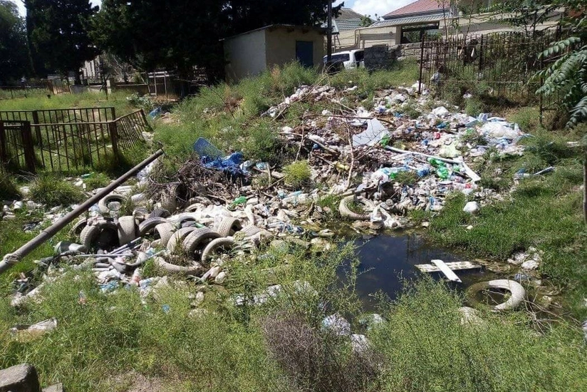 Bakıda qəbiristanlıq zibilxanaya çevirilib