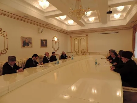 Komitə sədri Ucarda vətəndaşların müraciətlərini dinləyib