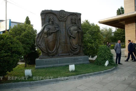 Anar Kərimov Bolnisi muzeyi və Marneuli Çay Evini ziyarət edib