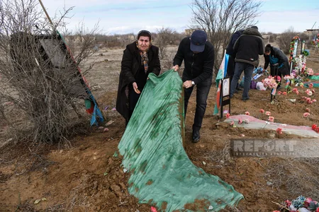 Ermənilər Xocalı soyqırımının qurbanlarını qəbirdə də rahat buraxmayıblar... - REPORTAJ