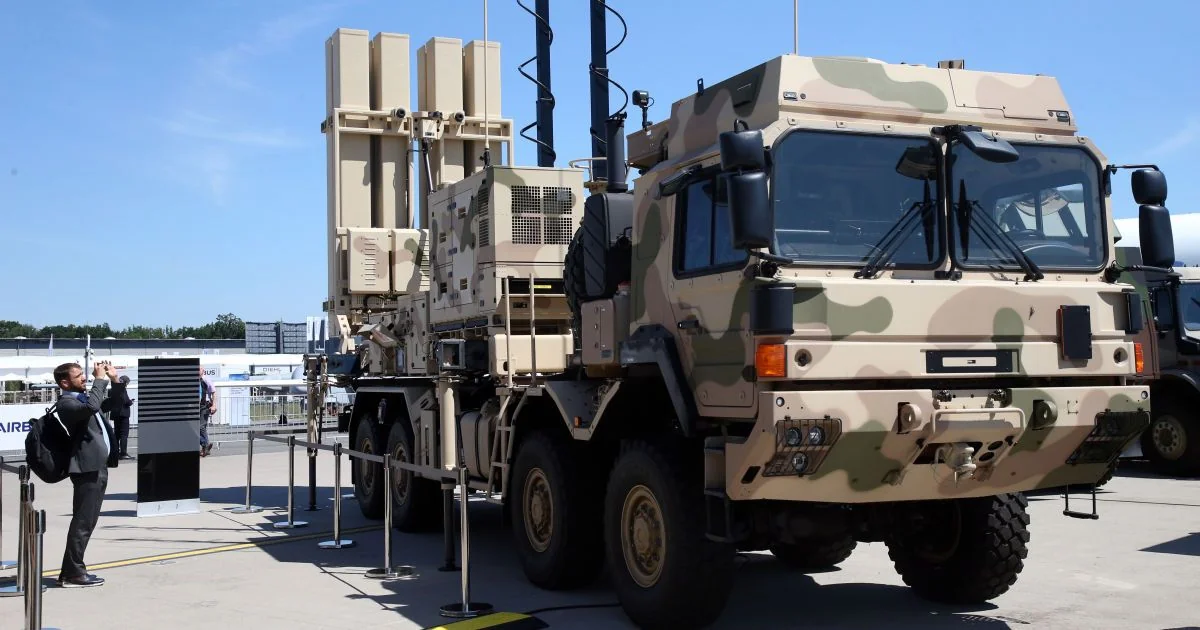 Зеленский анонсировал поставки ПВО IRIS-T в Украину