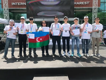 Azərbaycanlı şagirdlər “İnfomatrix-2018” yarışmasında 2 qızıl medal qazanıblar