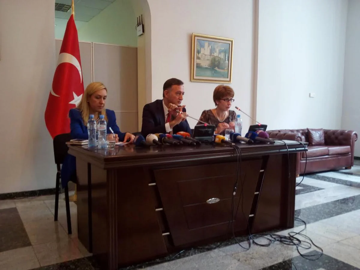 ​Səfir: “Gürcüstandakı “Gülən məktəbləri”nin bağlanması üçün danışıqlar aparırıq”