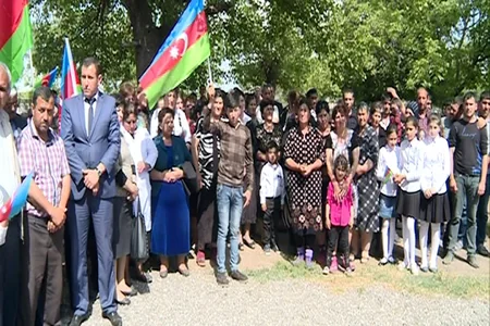 Goranboyun Kələk və Şıxlar kəndlərinə ilk dəfə təbii qaz verilib