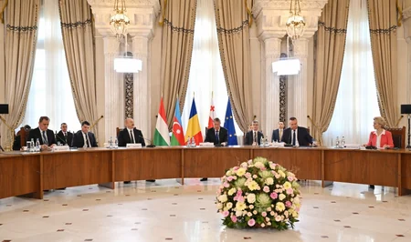 Bucharest holding plenary meeting on signing of Agreement on strategic partnership on green energy 