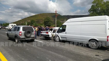 Oğuzda iki avtomobil toqquşub, sürücülərdən biri ölüb