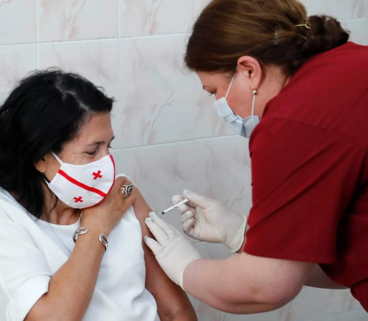 Georgian President gets second dose of vaccine 