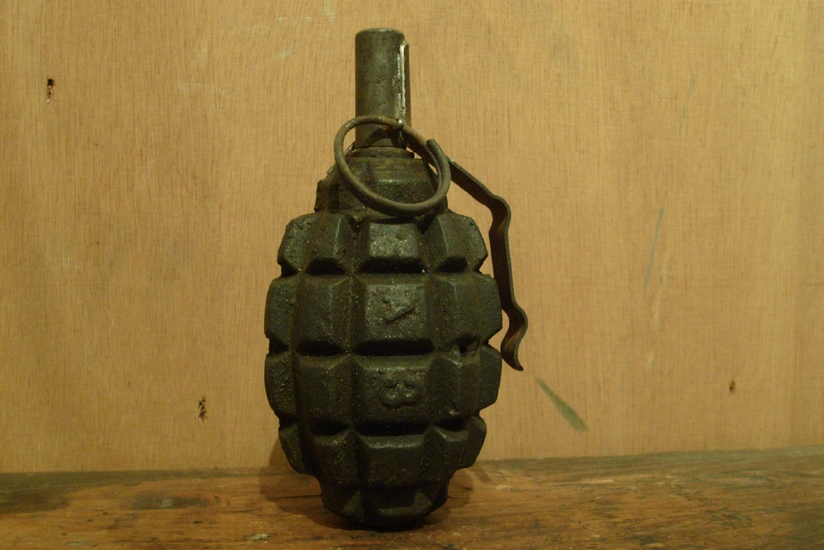 Ağdərə şəhərində qumbara və patron tapılıb