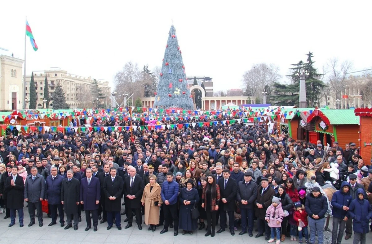 Gəncədə ümumşəhər bayram tədbiri keçirilib - FOTO