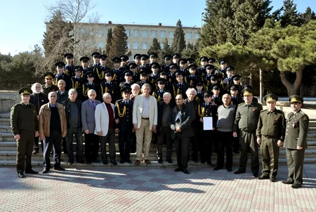 ​Cəmşid Naxçıvanski adına Hərbi Liseydə rəsm sərgisi keçirilib