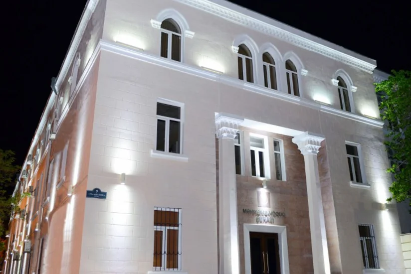 Azərbaycanda iki məhkəmə hakimi cəzalandırılıb