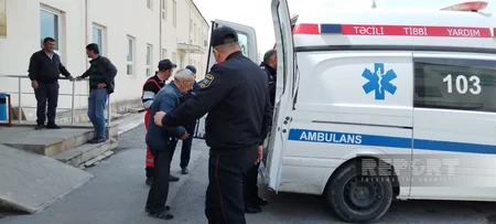 Oğuzda iki avtomobil toqquşub, nənə və körpə nəvəsi xəsarət alıblar
