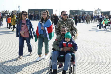 Парк военных трофеев в День Победы - ФОТОРЕПОРТАЖ