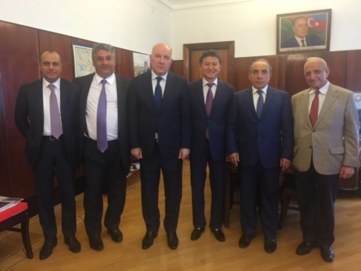 ​FİDE prezidenti Yaqub Eyyubovla görüşüb